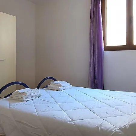 Welcomely - Torre Di Bari Apartmán *